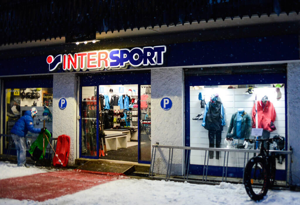 Intersport ChamonixMontBlanc Mountain bike hire à ChamonixMontBlanc